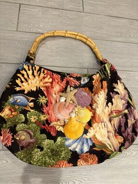 Vint Handmade Coastal Lg Tote OOAK Seashell Embellished Bamboo Handle Tote